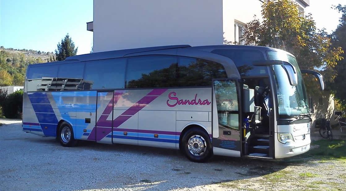 PER UN VIAGGIO CONFORTEVOLE E SICURO AFFIDATI A NOI 